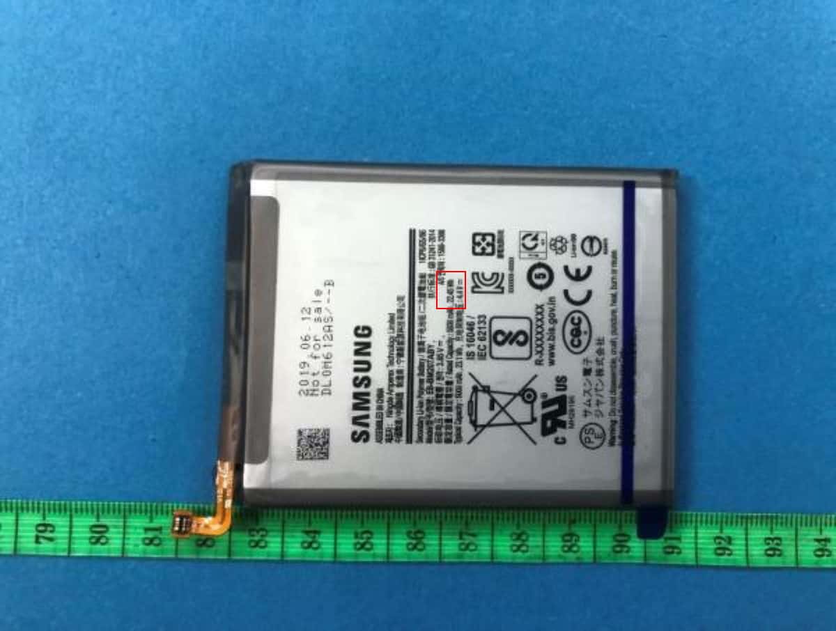 samsung galaxy m20s batterij foto