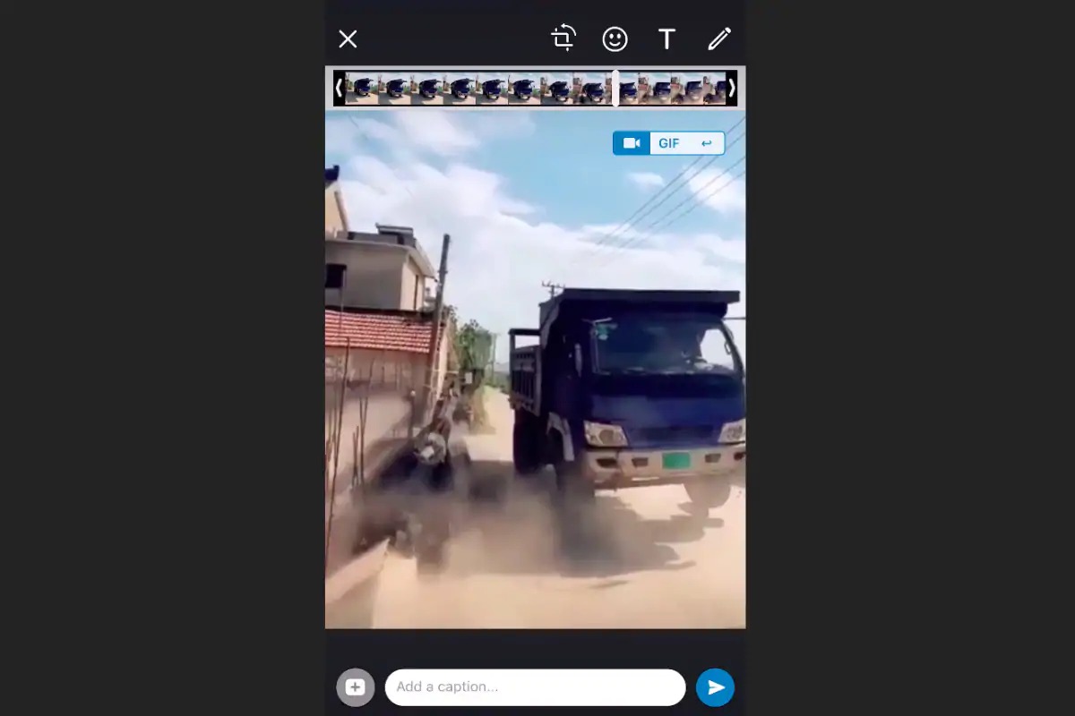 whatsapp boomerang feature scree