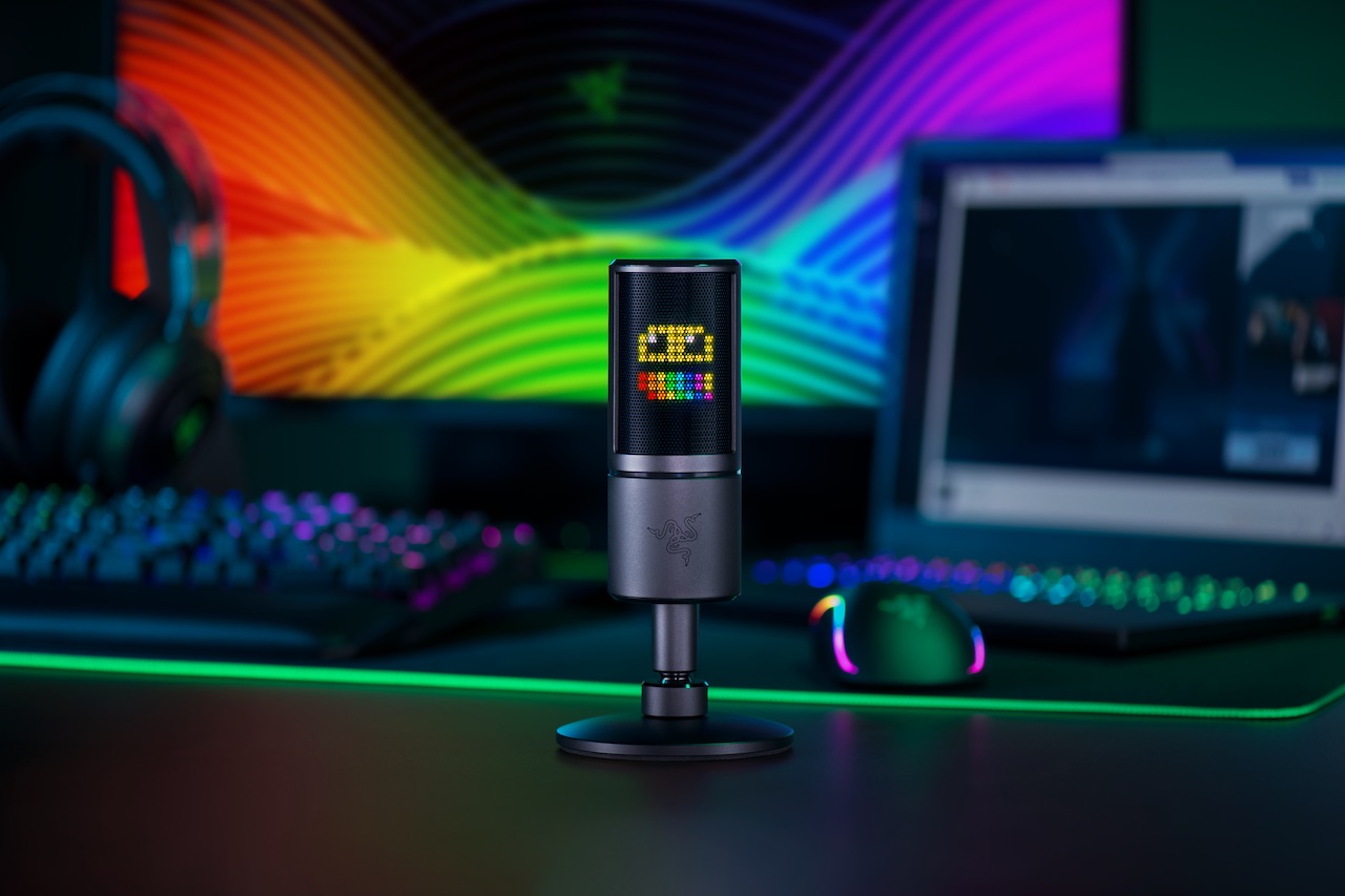 Le Razer Seiren Emote affiche une émoticône interactive qui réagit à l’audience des streamers