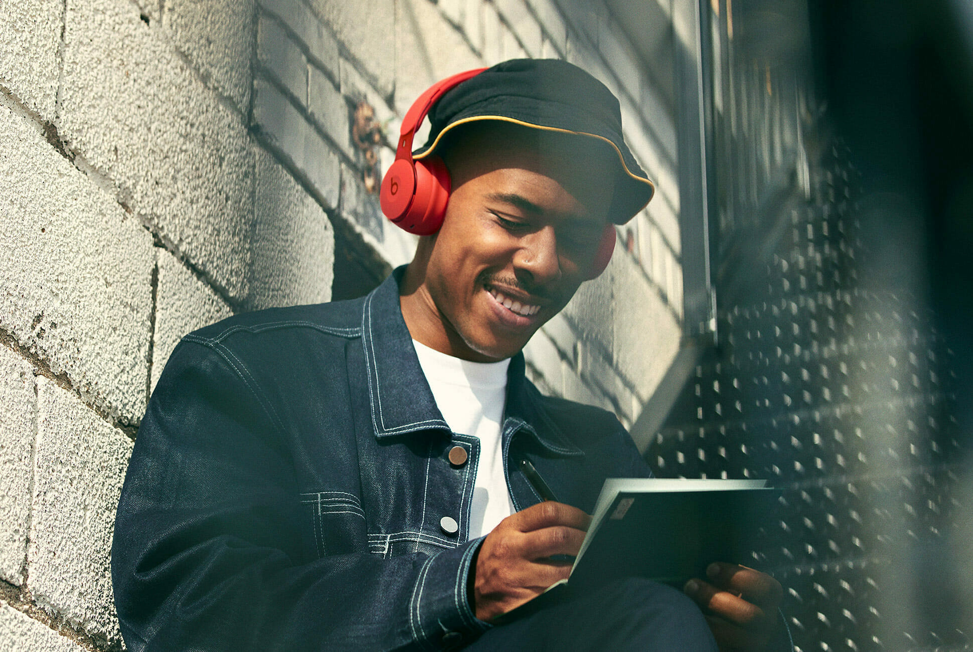 Le casque Beats Solo Pro ajoute une fonction de suppression active du bruit