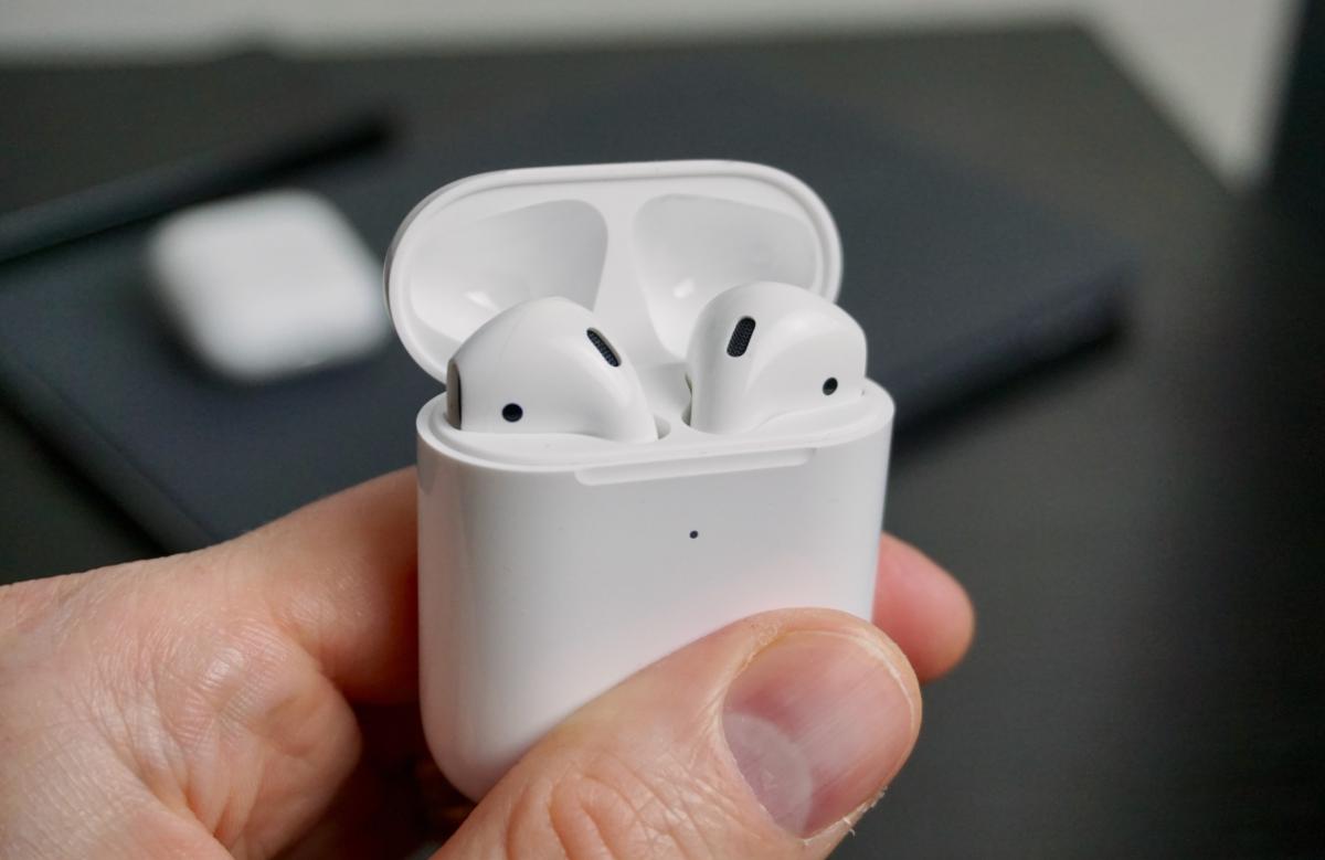 airpods 2nd gen 04 100792368 large