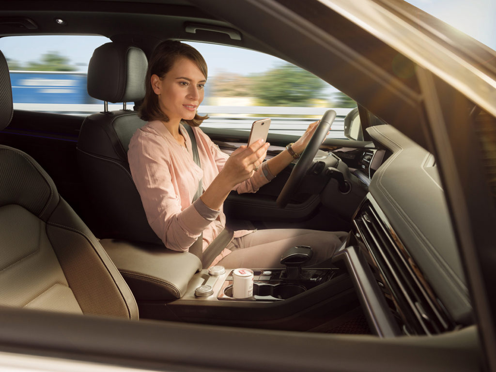 La caméra Bosch est prête à prévenir les accidents en vous fixant du regard 44 BOSCH IMS 1