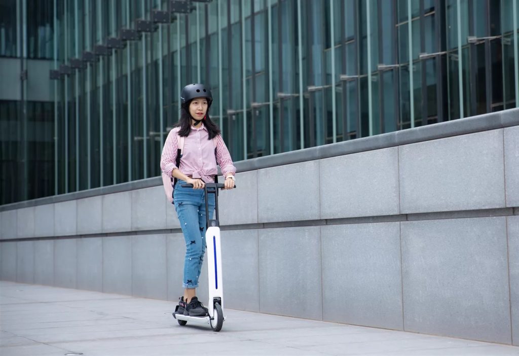 CES 2020 : Segway-Ninebot dévoile une trottinette avec régulateur de vitesse 43 111 1 1 copy