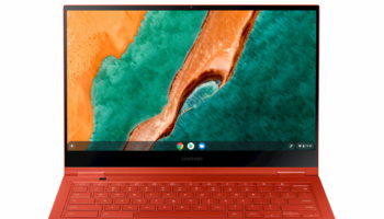 XE930QCA 001 Front Red