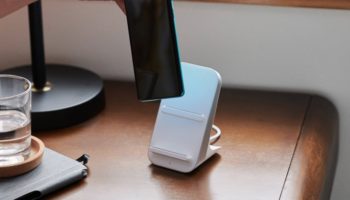 Warp Charge 30 Wireless Charger 1