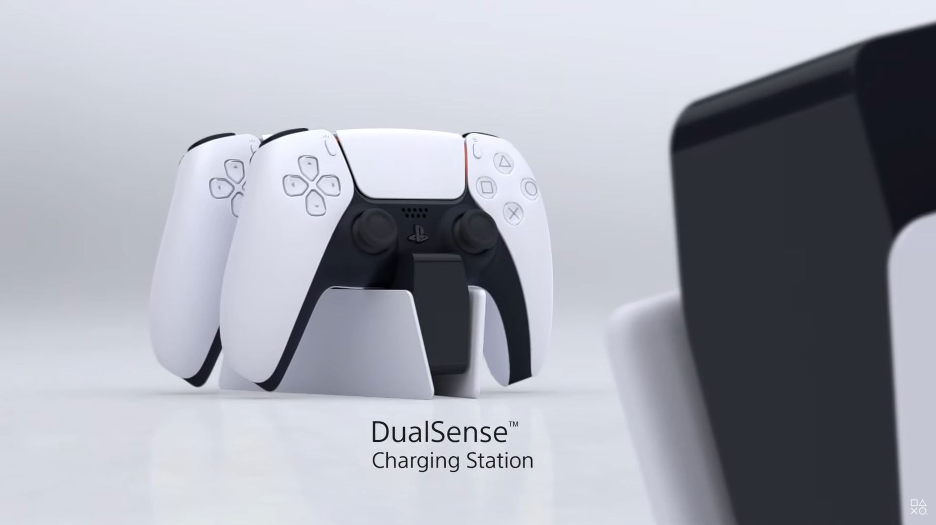 DualSense charging station 1