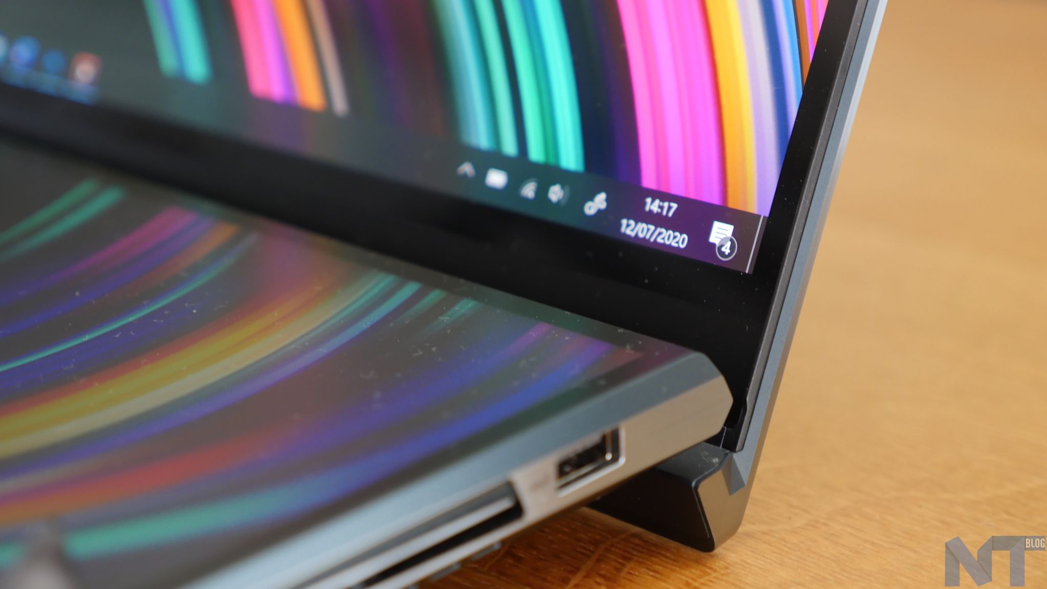 ASUS ZenBook Pro Duo 30
