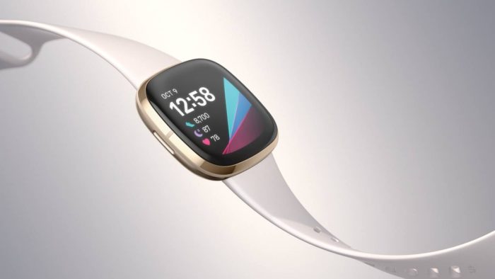 Les Fitbit Sense et Versa 3 prennent désormais en charge Google Assistant