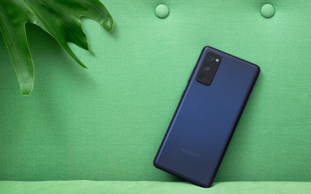Le Galaxy S20 FE propose des caractéristiques phares à un prix de 659 euros 48 Galaxy S20 FE Cloud Navy
