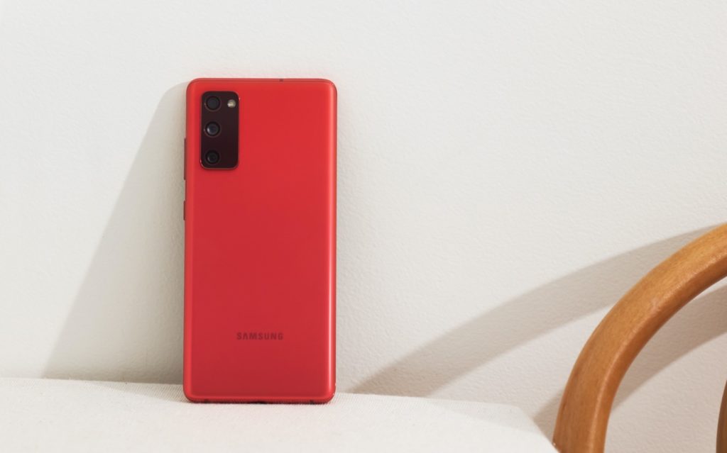 Le Galaxy S20 FE propose des caractéristiques phares à un prix de 659 euros 46 Galaxy S20 FE Cloud Red