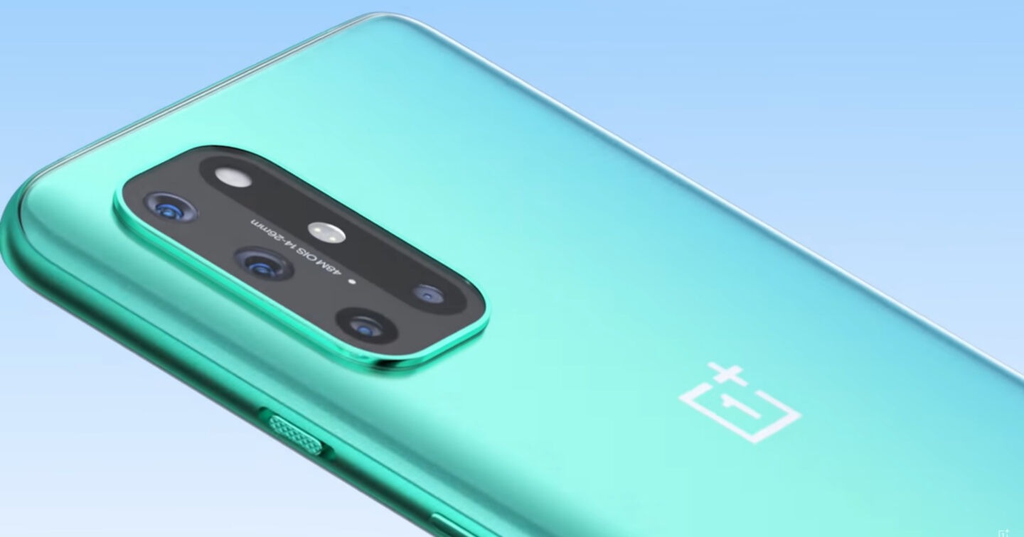 Cette vidéo du OnePlus 8T montre le module caméra et le coloris Aquamarine Green
