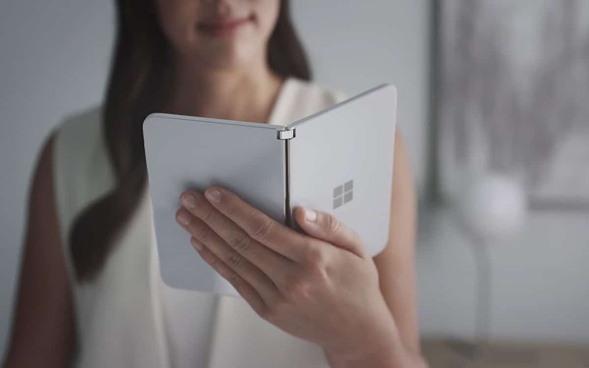 surface duo fiche technique
