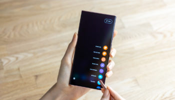 017 spen galaxynote20ultra lifestyle image