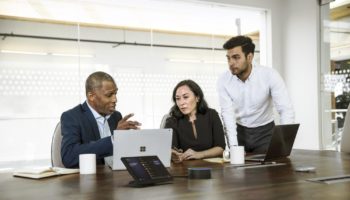 Intelligent Speaker at work 1000