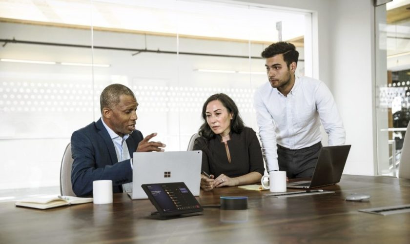 Intelligent Speaker at work 1000