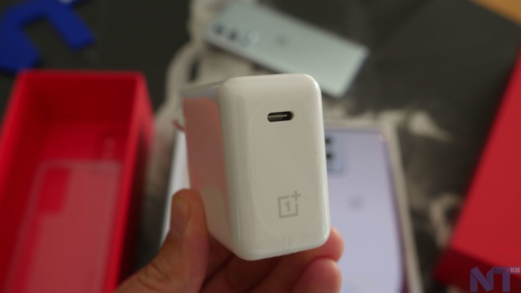 Unboxing OnePlus 9 6