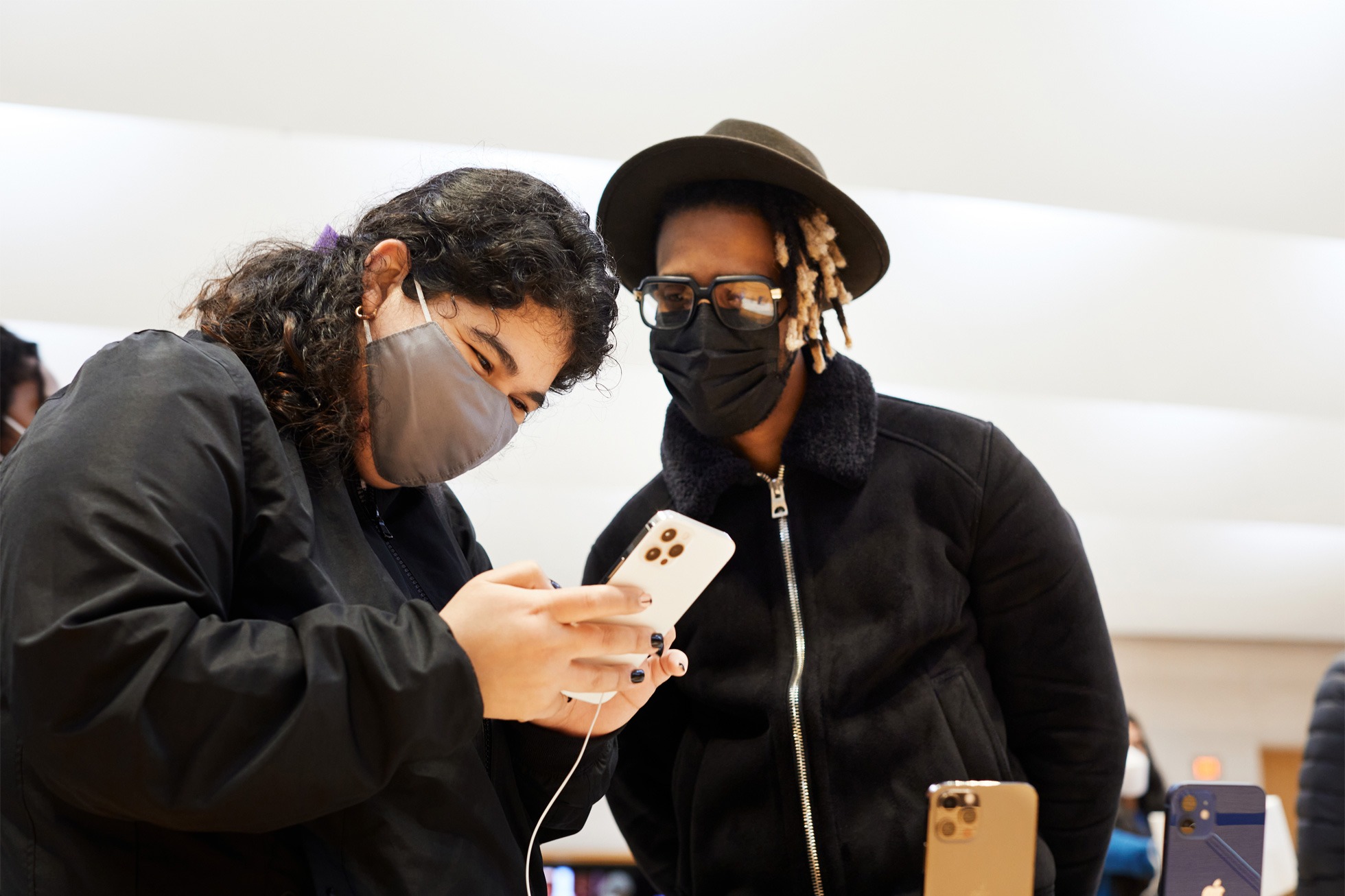 apple iphone12mini iphone12proma 1 1