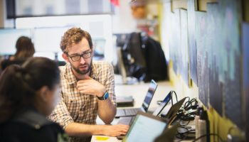 205097iD2C105E55C9806D5