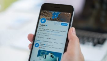 5d360083454a39581111a72f