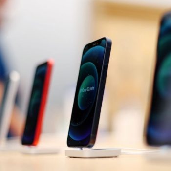 Apple Becomes Worlds Biggest Sma