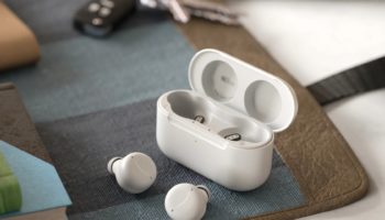 Echo Buds Glacier White Bag.0