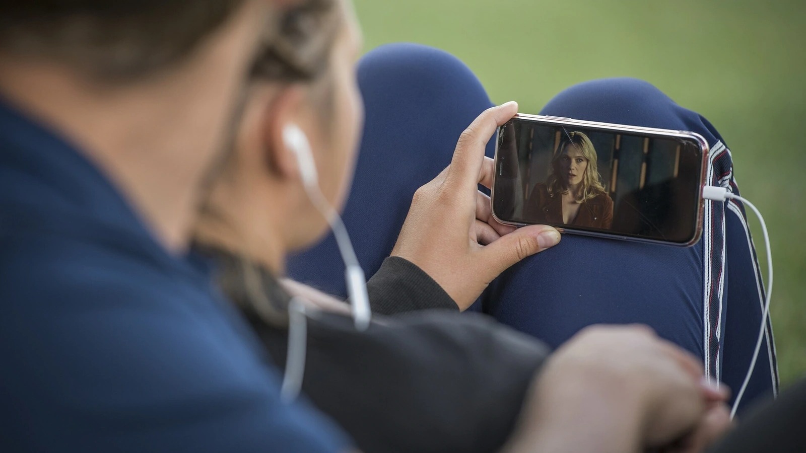 mobile phone 5431597 1920 161919