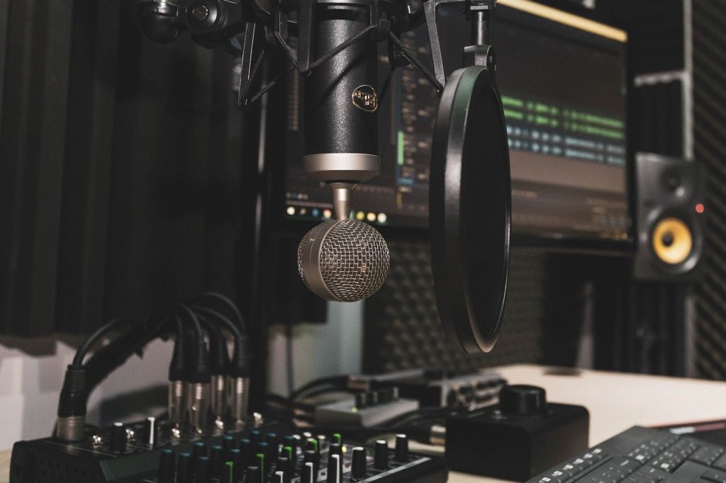 studio 4065108 1280