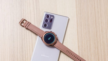 010 powershare galaxynote20ultra watch3 lifestyle image