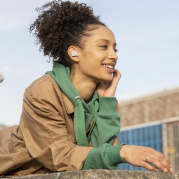 eyJwYXRoIjoic2VubmhlaXNlclwvYWNjq