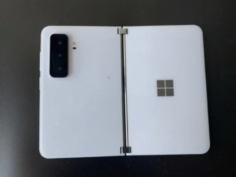 surfaceduo 2 leak