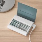 Le chargeur de piles Tjugo de IKEA ressemble à un livre 47 tjugo battery charger with stora4