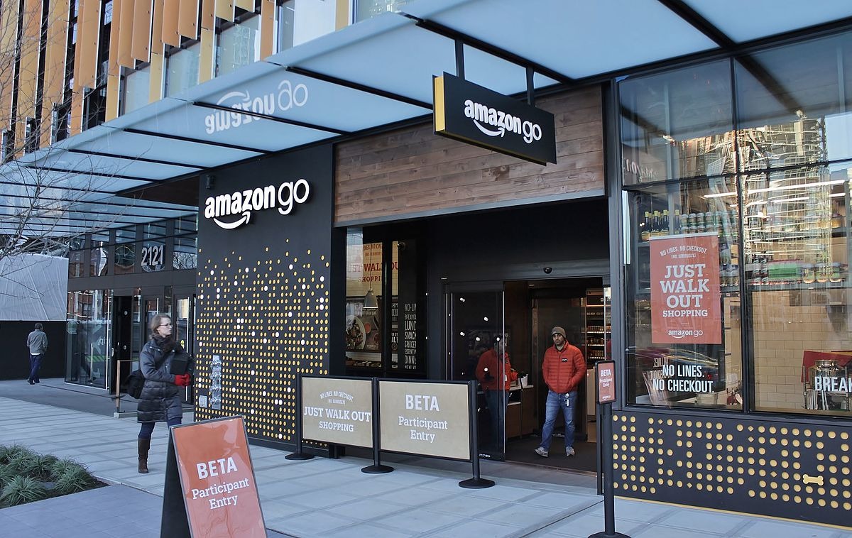 1200px Amazon Go in Seattle Dec