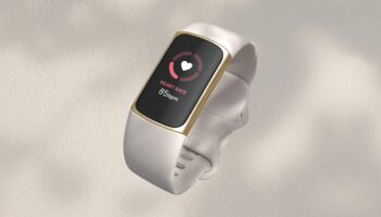 Fitbit Charge 5 Still Lunar Whit