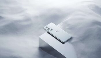 OnePlus 9 Pro 9R smartphone 2000