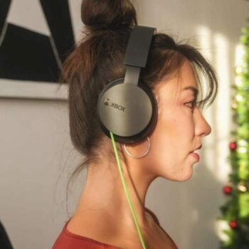 Xbox Stereo Headset adds back co