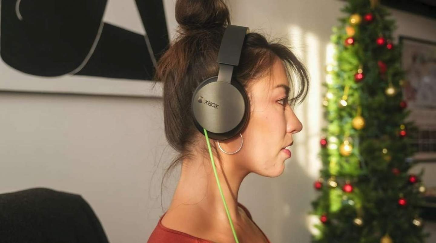 Xbox Stereo Headset adds back co