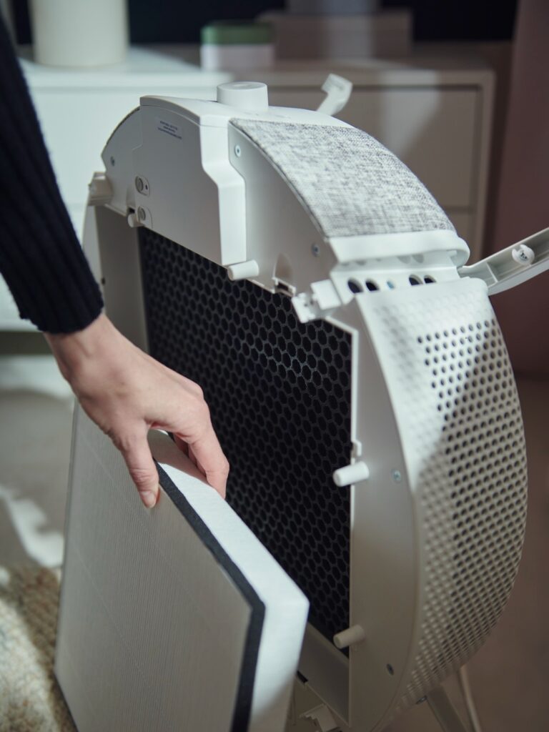 IKEA lance une table d'appoint qui cache un purificateur d'air connecté 63 ikea starkvind air purifier 15