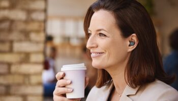 jabra enhance plus earbuds 1