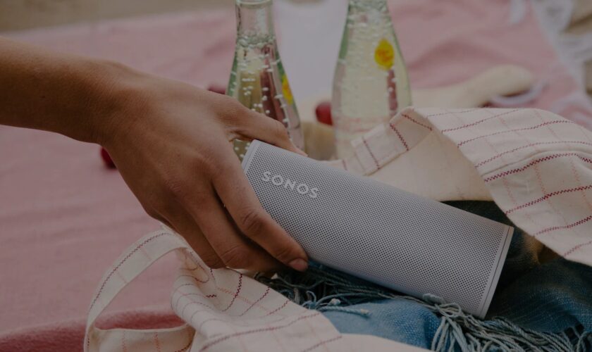 roam outside beach dark