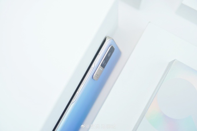 Xiaomi Civi, une nouvelle série de smartphones lancée 52 006BlblIgy1guqh8u91c2j64mo334kjl