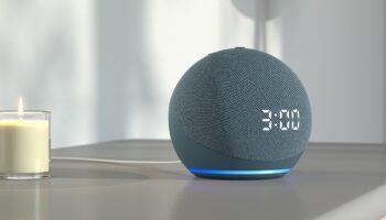 Amazon Echo Dot avec horloge 1