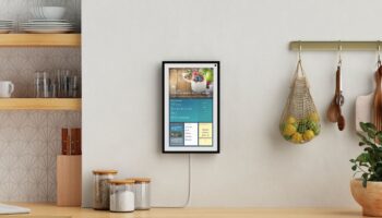 Amazon dévoile les nouveaux Echo Show 15 et Amazon Glow pour rapprocher les familles 67 NWQzM2JiZTAt