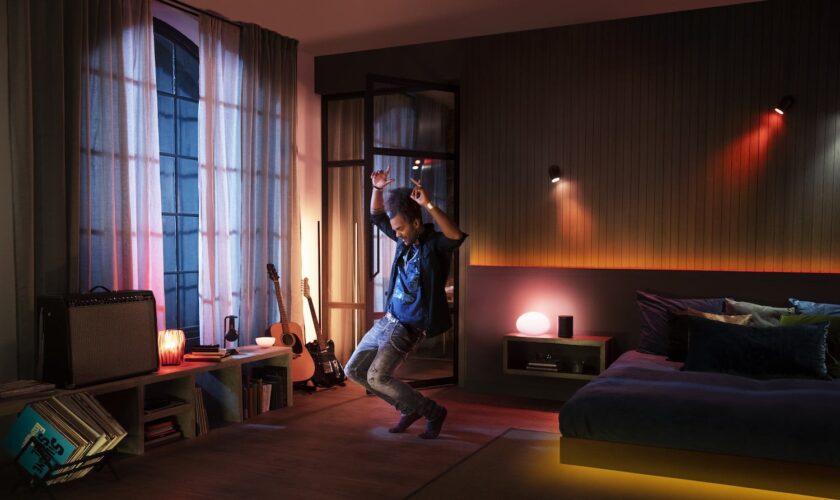 Vos ampoules Philips Hue peuvent se synchroniser au rythme de votre musique Spotify 84 philips hue spotify image 2