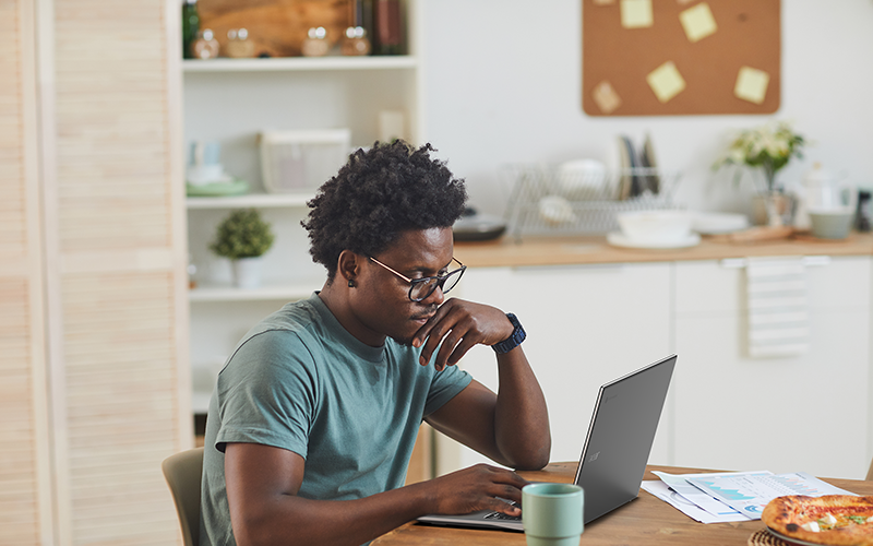 Acer lance quatre nouveaux Chromebook et de nouveaux accessoires 88 Acer Chromebook Spin 514 CP514 2H lifestyle 01