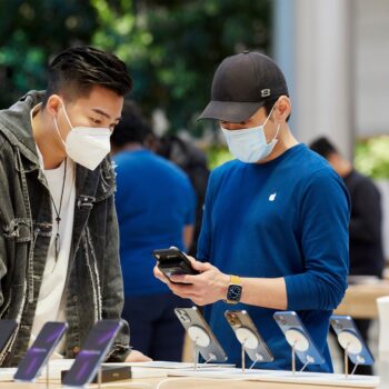 Apple iPhone iPad Availability 5 5