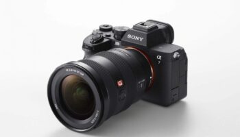 sony alpha 7 iv 8