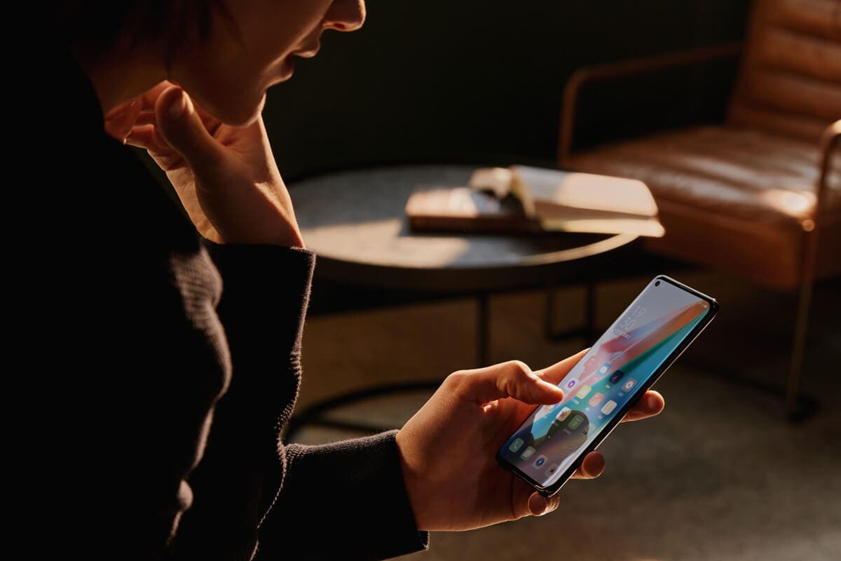 02 oppo find x3 pro ecran ultra