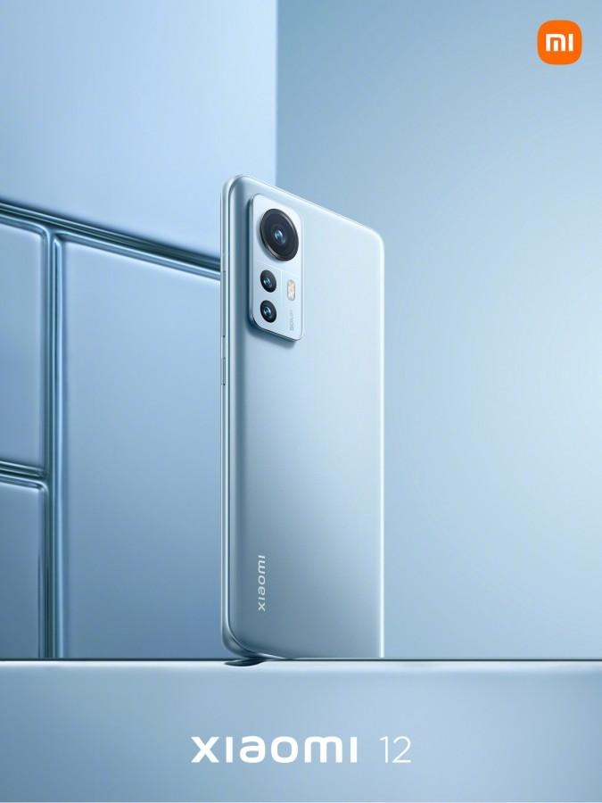Xiaomi 12 in Blue