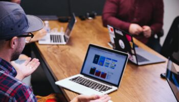 60227b4e8bac0eb3c10a9f4c headway