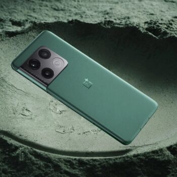 OnePlus 10 Pro launches in China